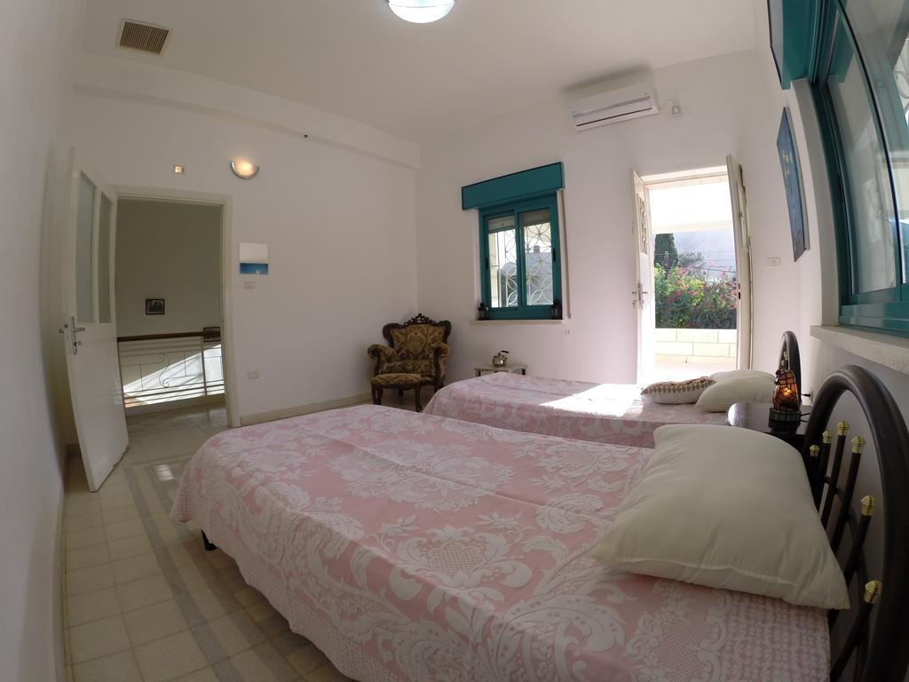 Auberg-Inn Guesthouse Jericho Phòng bức ảnh